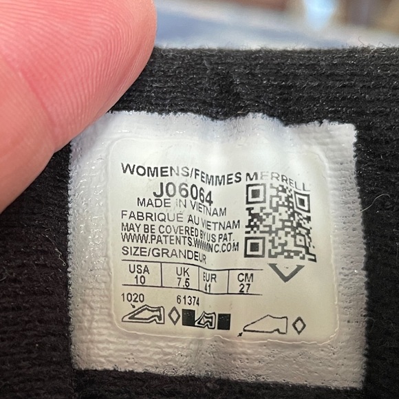 Merrell Women’s Gore-Tex Hiking Boots, size 10 - Picture 5 of 9